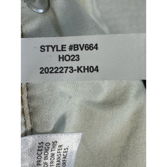 NWOT J. Crew 9" Demi-Boot Crop Jean in Wedgewood Wash Size 26 - Picture 6 of 9